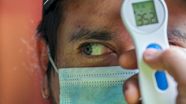    Göz iltihabı ilə koronavirus arasında əlaqə var   