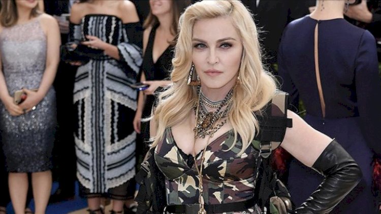    Madonna 62 yaşında bunu da etdi   - Fotolar