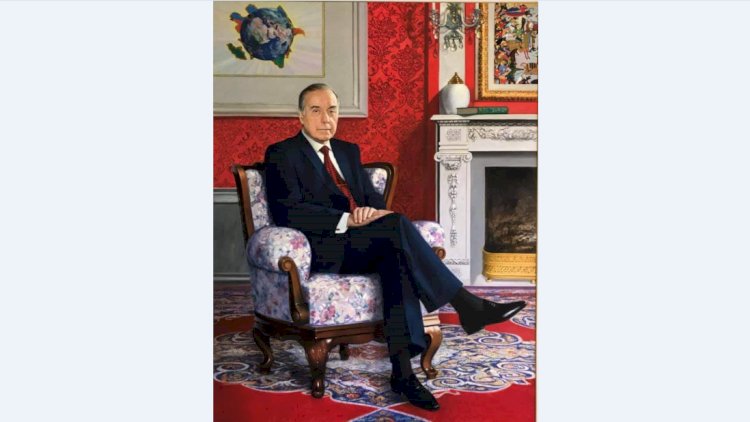   Məşhur rəssam Heydər Əliyevin portretini çəkdi   