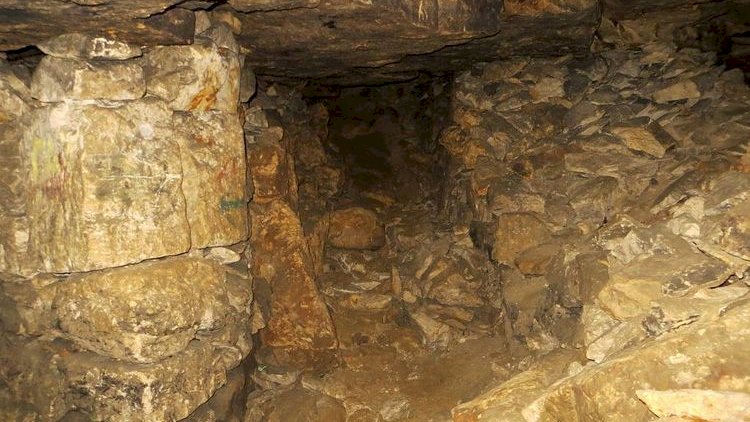    Rusiyada mağaranı ziyarət edən 10 nəfərlik turist qrupu ilə əlaqə tamamilə kəsildi   