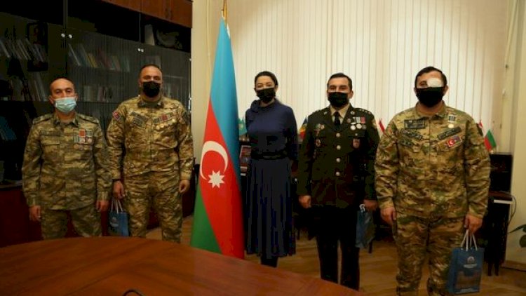   Ombudsman qazilərlə görüşdü   
