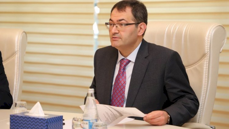    Nazir müavininə ağır itki üz verib   