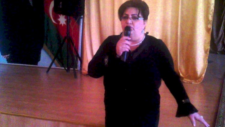    Polis özünə ad günü keçirən məktəb direktorunu cəzalandırdı -   Video