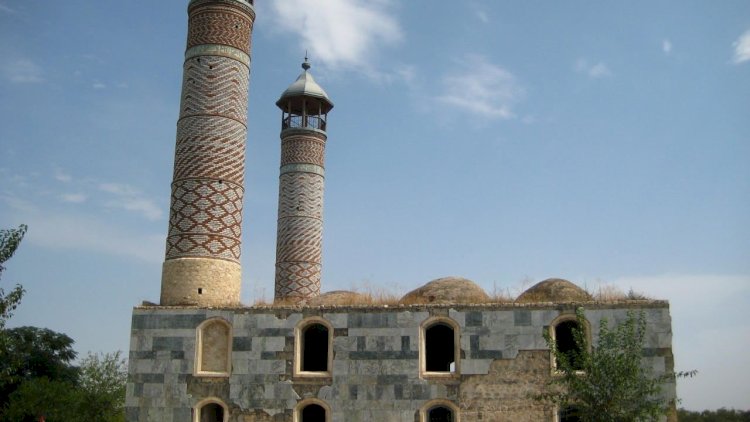    Qərbin “məsləhətlər” verməyə haqqı yoxdur - Şöbə müdiri   