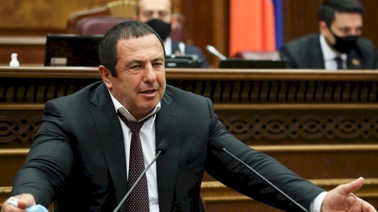    Paşinyanın istefa şərtləri müzakirə edilib   