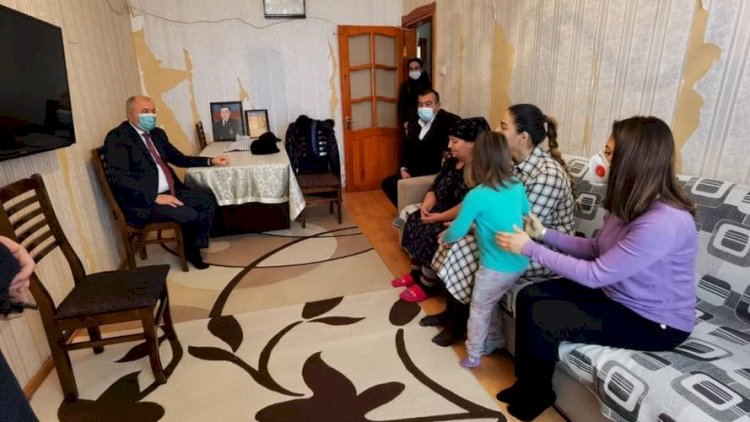    İcra başçısı şəhid ailəsini ziyarət etdi   - Fotolar