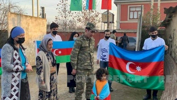    Vətən Müharibəsi iştirakçısı olan qardaşlar Biləsuvarda coşqu ilə qarşılandı - Fotolar   