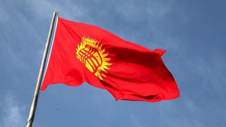    Qırğızıstanda növbədənkənar prezident seçkiləri və referendum keçirilir   