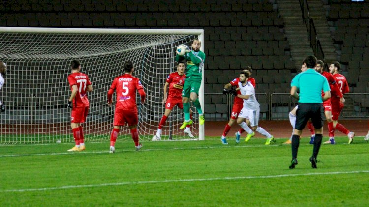   “Zirə“ Serbiyadan futbolçu alır   