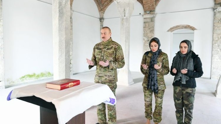    Prezident və xanımı Şuşa məscidini ziyarət ediblər -   Fotolar