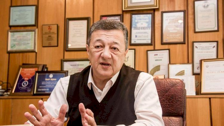    Elçin Şıxlı Mətbuat Şurası haqqında:   “Özü özünü buraxsın“