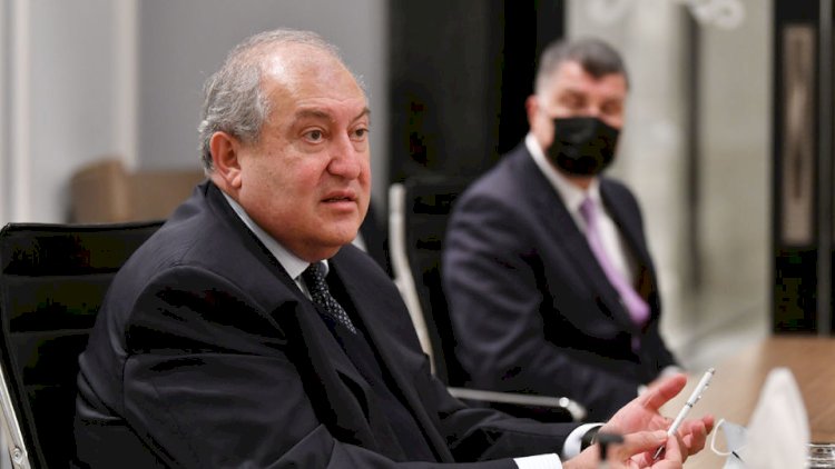    Sarkisyan Ermənistanı yataqdan idarə edəcək   