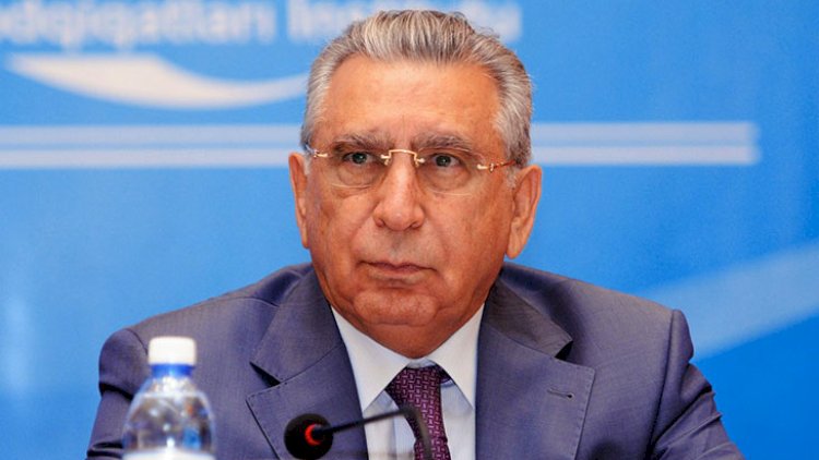    “Bizə deyirdilər ki, Ramiz Mehdiyevdən başqa kimi istəyirsiniz söyün”   - Partiya sədrindən şok etiraf