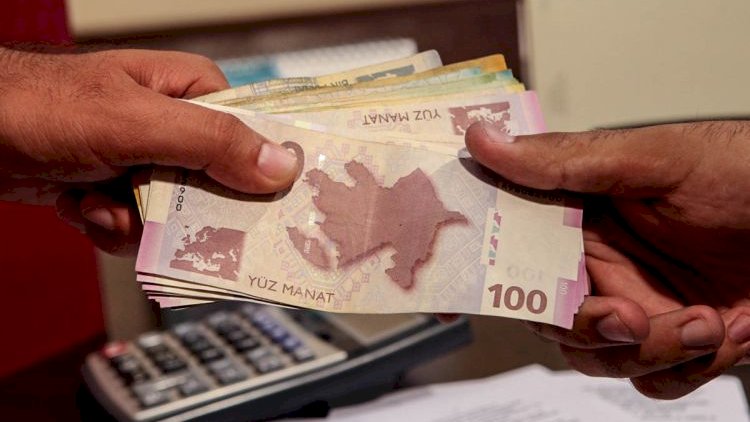    Azərbaycanda 922 milyon manat problemli kredit var   