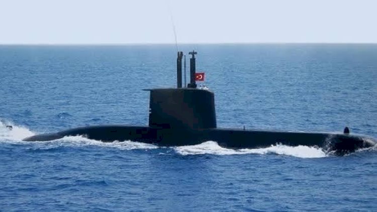    Türkiyə sualtı qayığı yerli raketin sınaq atışını keçirdi -   Video
