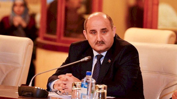    “Biz çox böyük, səs-küylü həbslərin şahidi olacağıq” – Çingiz Qənizadə    