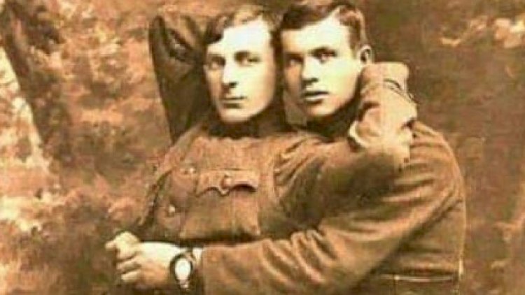    Qaregin Njdenin homoseksual olduğunu təsdiqləyən   Foto