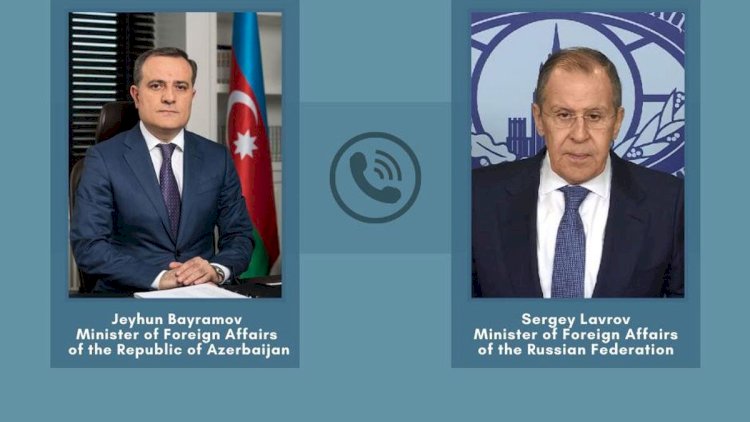    XİN rəhbərləri arasında telefon danışığı olub   
