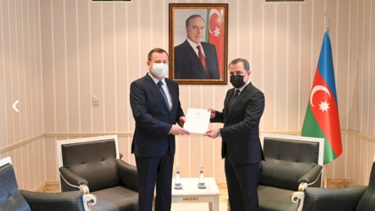    Ceyhun Bayramov Belarusun yeni səfirinin etimadnaməsini qəbul etdi   