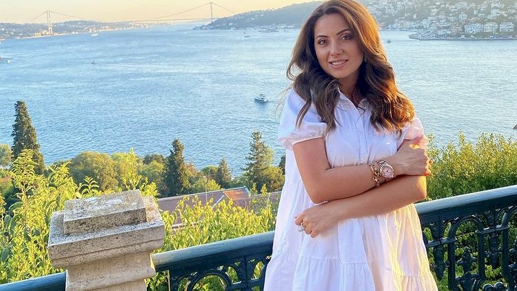    “Mən xalq düşməni deyiləm” – Ayandan utancaq açıqlama   