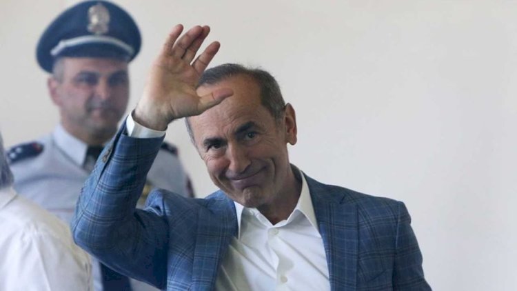    Köçəryan Moskvaya gedir   