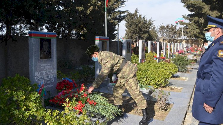    Milli Qəhrəman Mübariz İbrahimovun xatirəsi yad edildi - Fotolar   