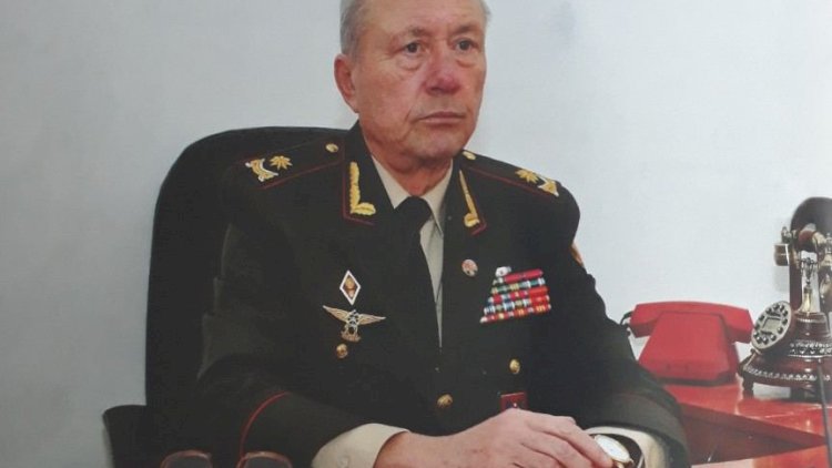    Prezident Yusif Axundzadəni təltif etdi   