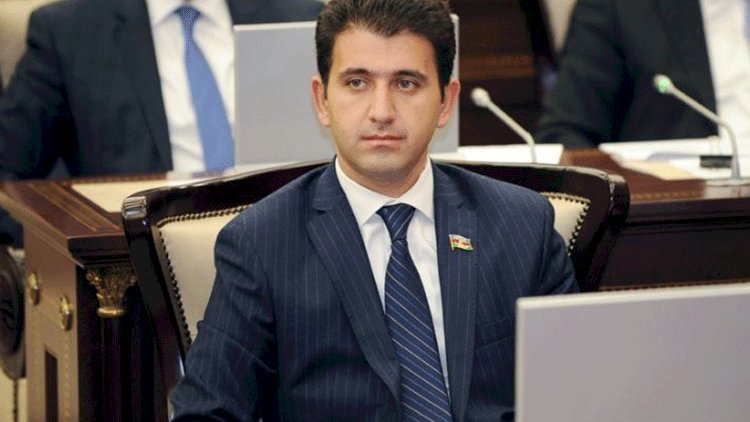    Deputat “Azərsu”-dan şikayətləndi:   Kanalizasiya tikintisi həllini tapmır, yollara böyük ziyan vurulub