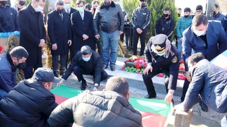    Qanı ilə tarix yazan daha bir hərbçimizin nəşi torpağa tapşırıldı - Foto   