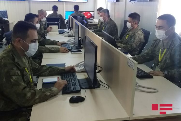 Jurnalistlər Türkiyə-Rusiya Birgə Monitorinq Mərkəzinin fəaliyyəti ilə tanış olub - Fotolar  