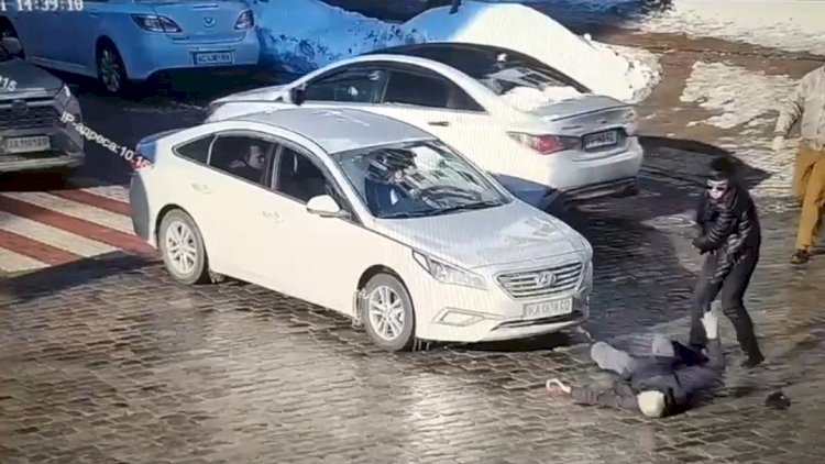    Azərbaycanlı gənc Kiyevdə 52 yaşlı kişini döyüb öldürdü   - Video