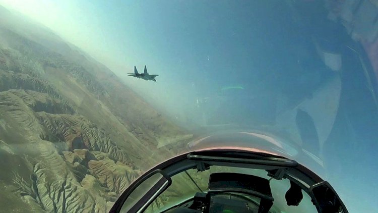    Vətən müharibəsində Su-25 və döyüş helikopterləri düşməni belə məhv etdi -   Video