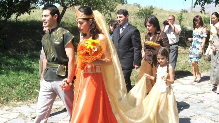    Toy mərasimlərinin keçirilməsinə icazə verildi   - Ermənistanda