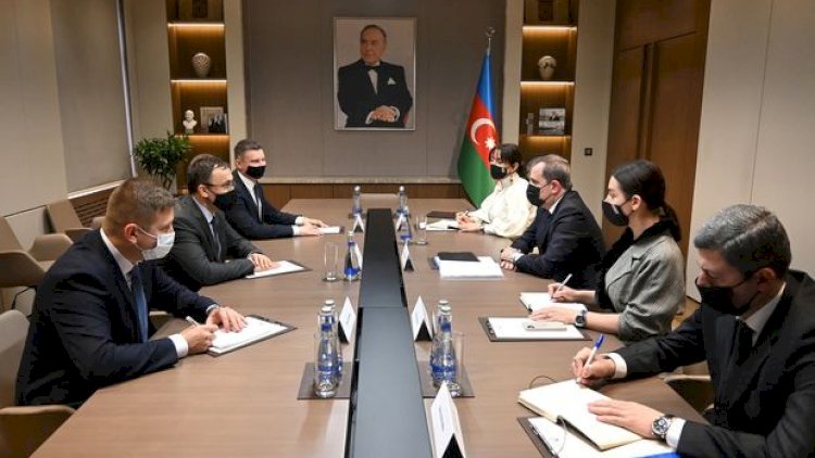    Ceyhun Bayramov Ukraynanın xarici işlər nazirinin müavini ilə görüşdü   