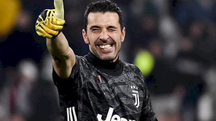    43 yaşlı Buffon: “Oynamağa davam edəcəyəm“   