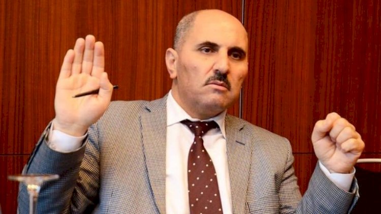    “Susa-susa özümüzü ona-buna əzdirməli deyilik!“   - Əməkdar jurnalist
