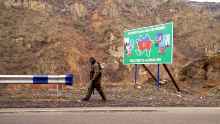    “Azərbaycan generallarından biri əlini belinə qoyub dedi ki…”   