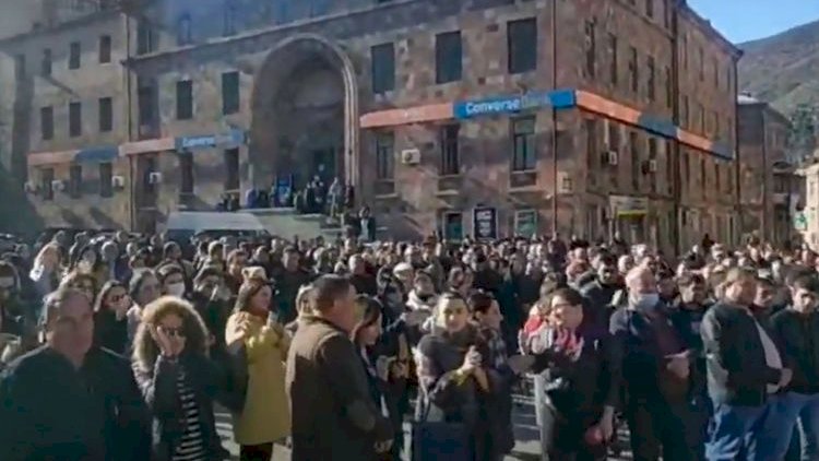    Ermənistanda Paşinyanın istefası tələbi ilə aksiyalar keçirilir   