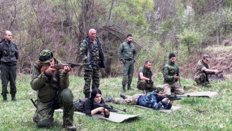    “Ermənilər yazda meşələrin yarpaqlamasından yararlanıb Şuşa və Hadrutda yeni təxribatlar törədə bilər...”   