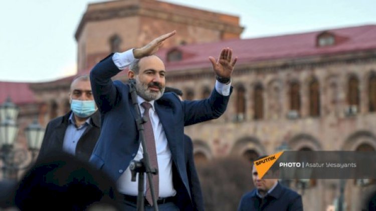    “Paşinyan yaxın günlərdə ya xaricə qaçacaq, ya da ABŞ səfirliyində gizlənəcək...”   