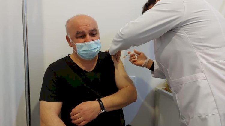    Müsavat başqanına vaksin vuruldu   - “Şükürlər olsun ki...“