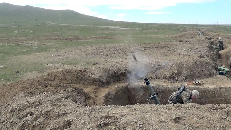    Minaatan batareyaların təlim məşqləri davam edir -   Video