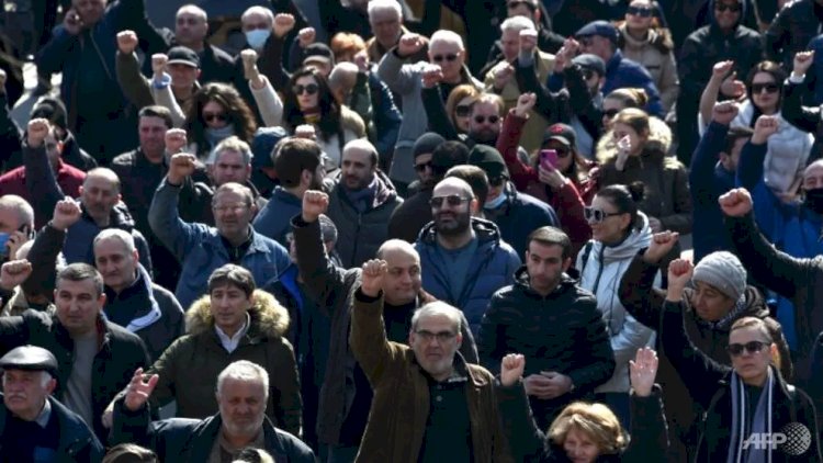    Müxalifət prezidenti hədələdi: Partlayış vəziyyəti yaranacaq…   