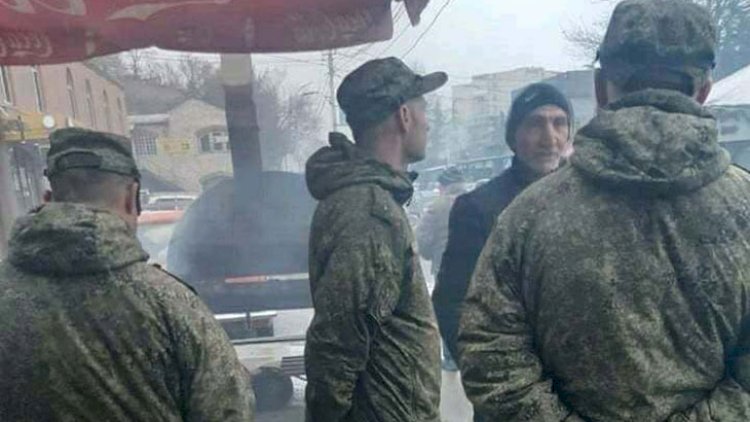    Rusiyalı hərbçilər Qazaxla sərhəddə nə edir?   - Foto