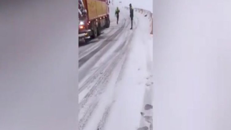    Gədəbəyə yağan güclü qar çətinlik yaratdı - Video   