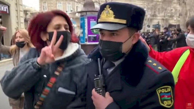    Polisi təxribata çəkmək ifadə azadlığı deyil -   Ekspert rəyi
