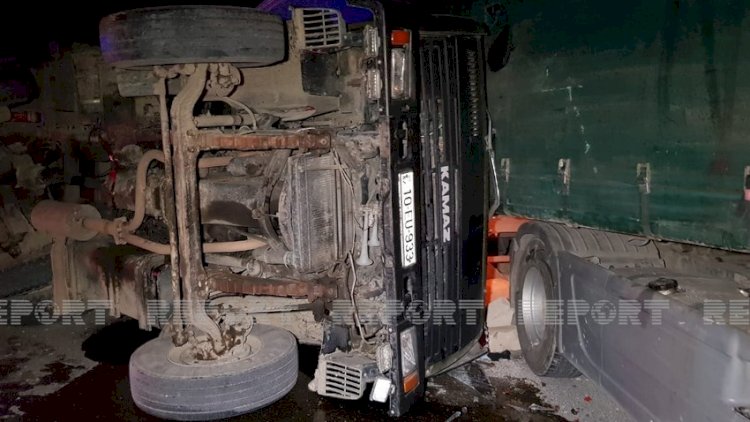    Ucarda yük avtomobilləri toqquşdu   