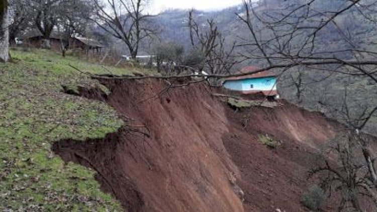    Astarada torpaq sürüşməsi aktivləşdi, ailələr köçürüldü   