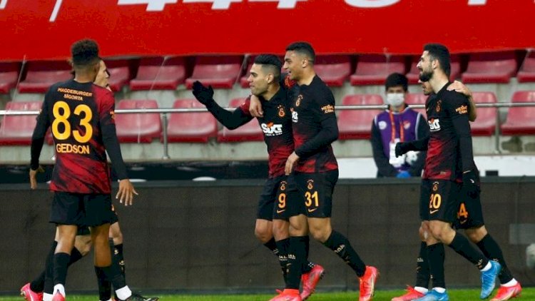    “Qalatasaray“ 3 xalı 3 qolla qazandı   
