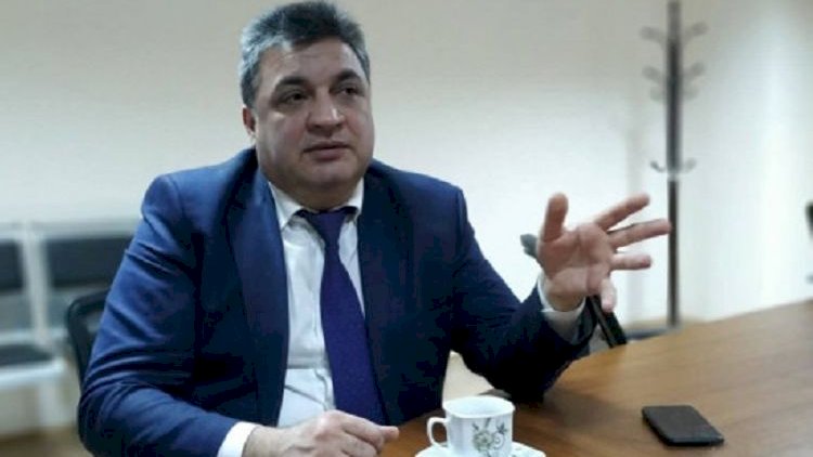    “Başqa çıxış yolumuz yoxdur, dözməliyik!“   - Namiq Məna